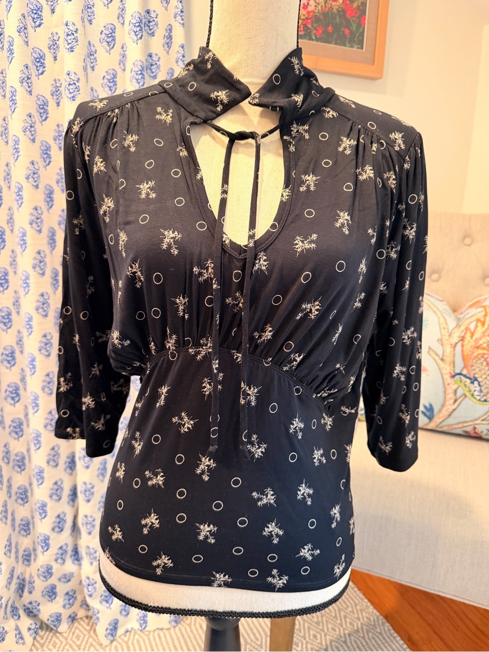 Free People Black Floral & Circle Tie-Neck 3/4 Sleeve Top